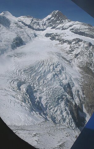 Der Eiger von der hinteren Seite.