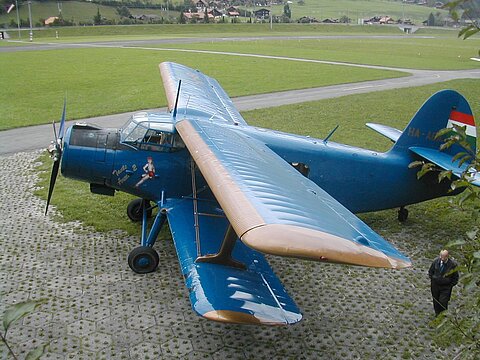 Antonov wartet auf die Gäste aus Adelboden.