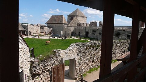 Innenhof der Burg.