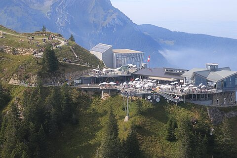 Im Anflug auf das Stanserhorn.