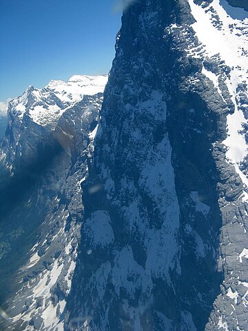 Vorbei an der Eigernordwand.