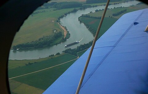 Lastenschiff auf der la Saõne.