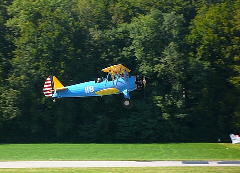 Boeing Sterman am Start.