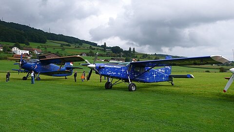 Die zwei Absetzflugzeuge an diesem Wochenende.