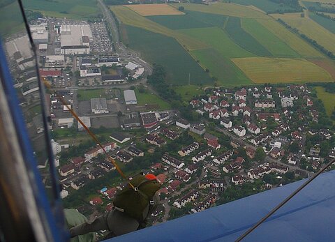 Die Höhe beträgt 450m ü.G.