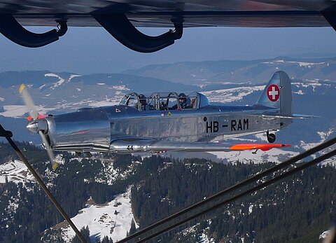 Schöner Formationsflug.