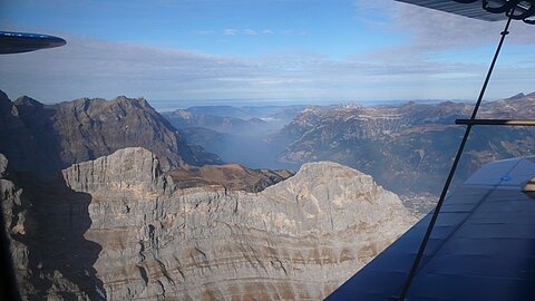 Blick in Richtung Urnersee, rechts unten Ortschaft Altorf.