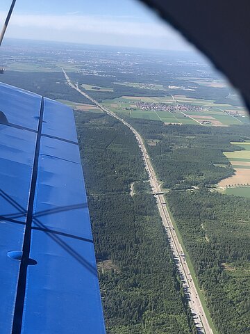 Autobahnzubringer A8 nach München.