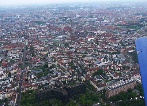 München lässt uns dann über die Stadt fliegen.