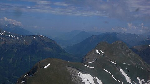 Links Pilatus, rechts Stanserhorn und Rigi.
