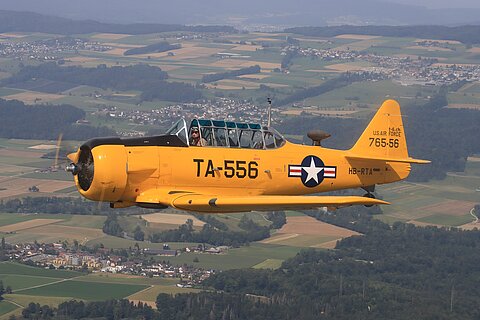 North American T-6 mit Luckas Schatzmann.