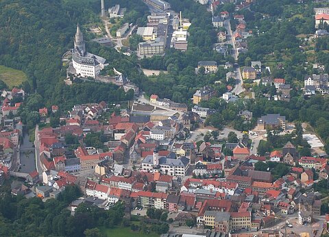 Südöstlich von Gera.