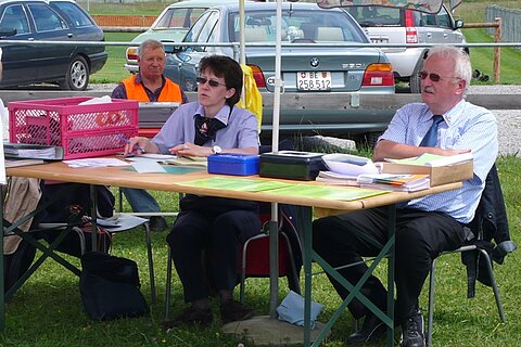 Unsere Helfer an der Kasse Heinz, Brigitte und André.