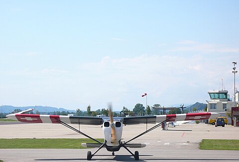 Der Stinson bereit für einen weiteren Flug.