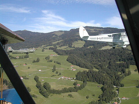 Jak und Dragon in Formation