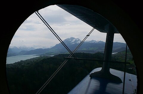 Auf der gegenüberliegenden Seite der andere Hausberg, der Pilatus.