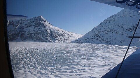 Tief über dem Aletschgletscher.