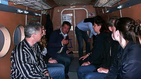 Fasziniert von diesem Abendflug.