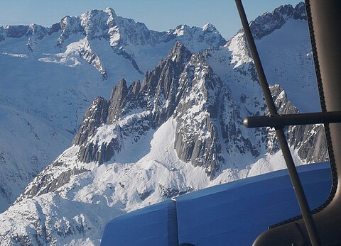Bergspitze oberhalb von Andermatt.