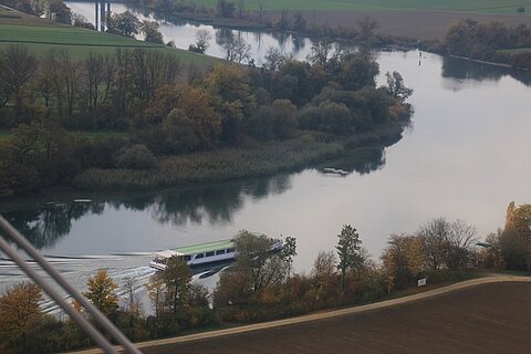 Aareschiff beim Anflug auf Grenchen.