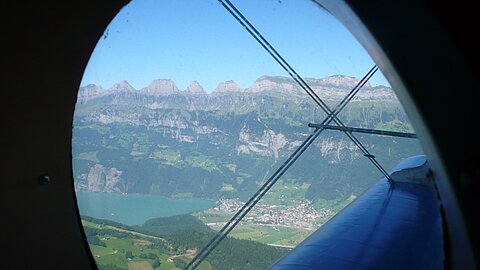 Churfirsten und der Walensee.