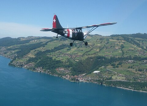 Eindrehen in den Endanflug auf Thun.