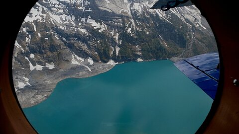 Der Oeschinensee.