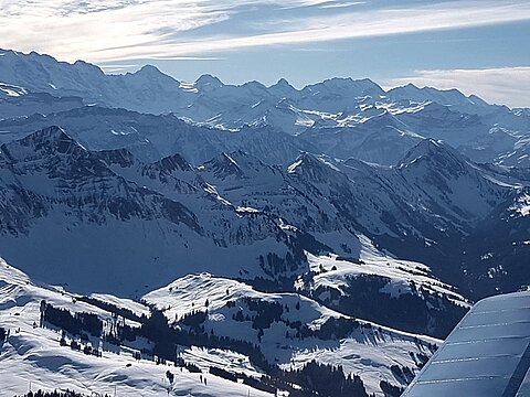 Blick zurück auf die Berneralpen.