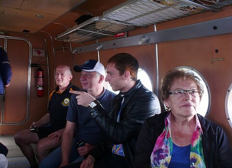 Unsere Passagiere Markus, zwei Gastpassagier, Alice und ...
