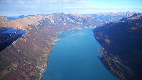 Zurück über den spiegelglatten Brienzersee.